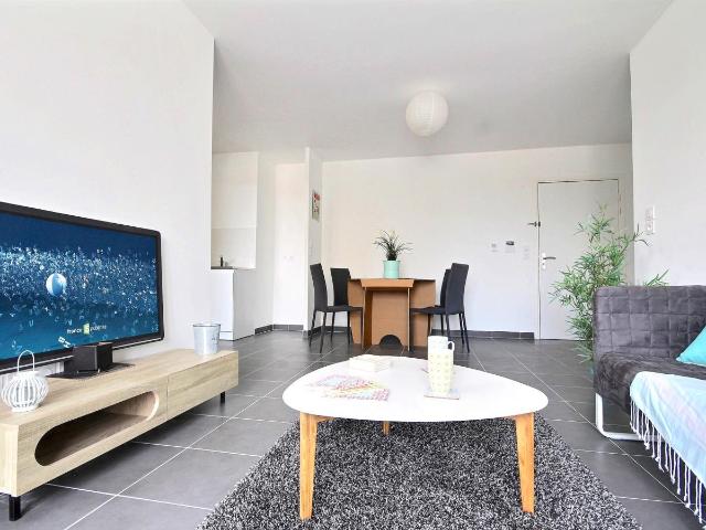 Location appartement 1 pièce MARSEILLE 37m² à 689.83€/mois CDC Habitat