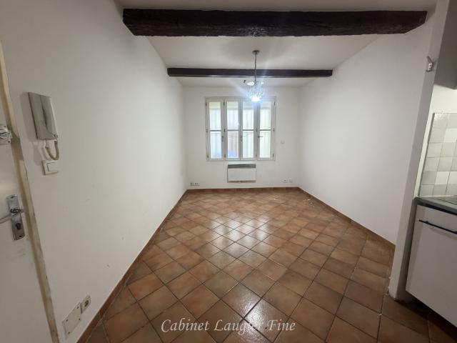 location appartement 1 pièce Marseille Ecole, commerce