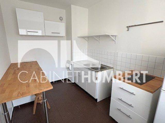 Location Appartement 1 pièce Meublé 42m² ST ETIENNE 42000