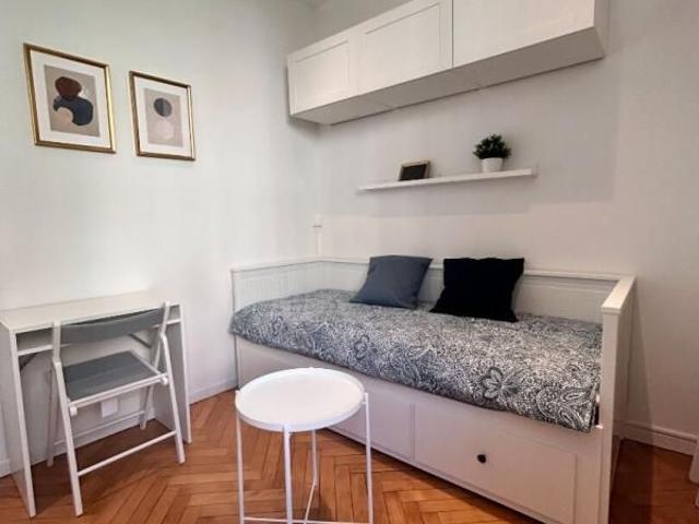Location Appartement 1 pièce Meublé 13m² NICE 06000