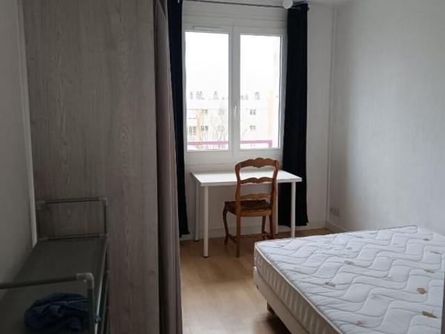 Location Appartement 1 pièce Meublé 10m² ST BRIEUC 22000