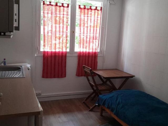 Location Appartement 1 pièce Meublé 11m² ANTONY 92160