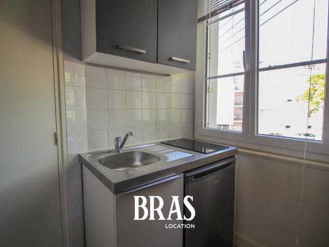 Location Appartement 1 pièce Meublé 12m² NANTES 44000
