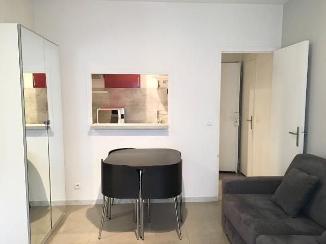 Location Appartement 1 pièce Meublé 17m² NICE 06000