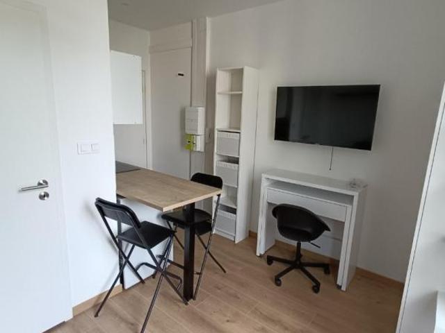 Location Appartement 1 pièce Meublé 14m² NANCY 54000