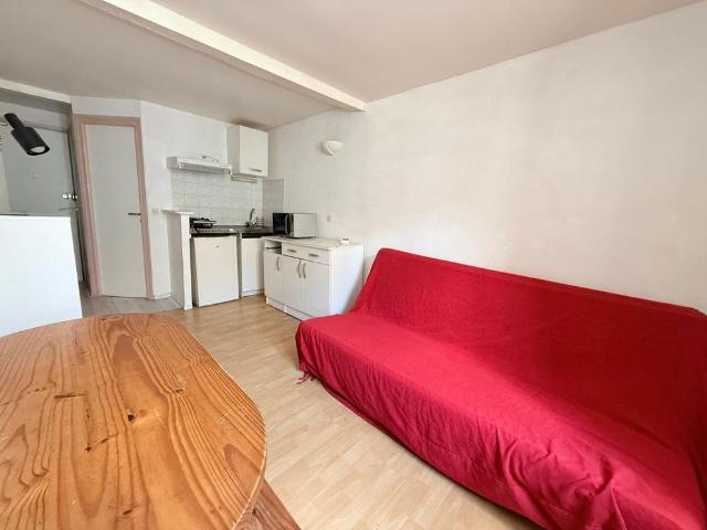 Location Appartement 1 pièce Meublé 15m² AIRE SUR L ADOUR 40800