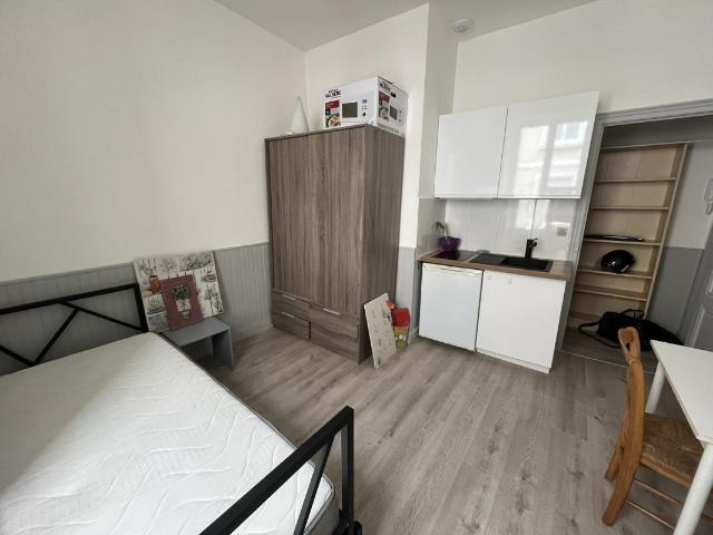 Location Appartement 1 pièce Meublé 16m² ANGERS 49000