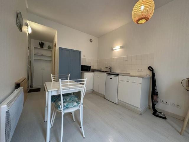Location Appartement 1 pièce Meublé 19m² BLOIS 41000