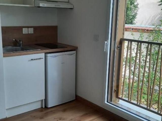 Location Appartement 1 pièce Meublé 20m² LYON 7ème