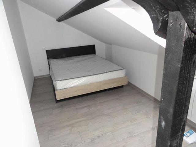 Location Appartement 1 pièce Meublé 22m² LE CREUSOT 71200
