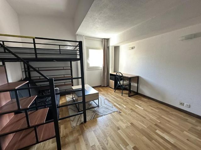 Location Appartement 1 pièce Meublé 24m² AGEN 47000