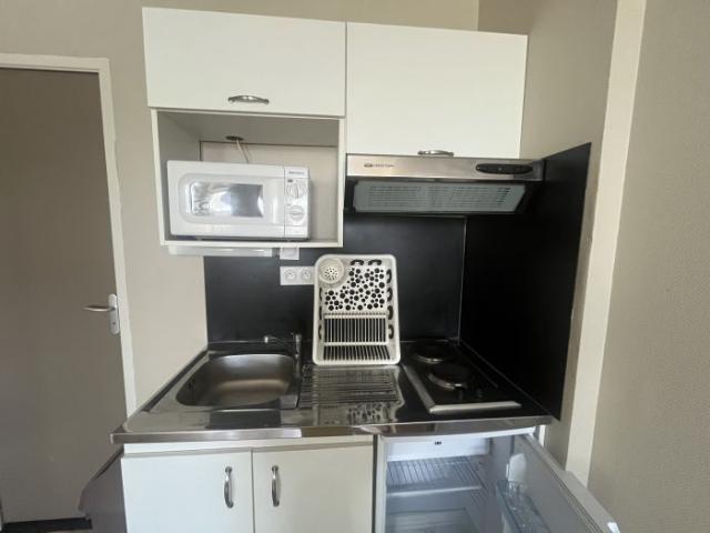 Location Appartement 1 pièce Meublé 24m² EGLETONS 19300