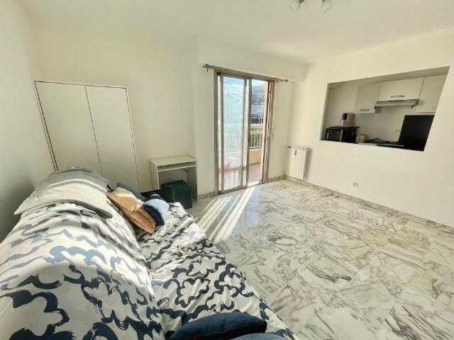 Location Appartement 1 pièce Meublé 25m² NICE 06300