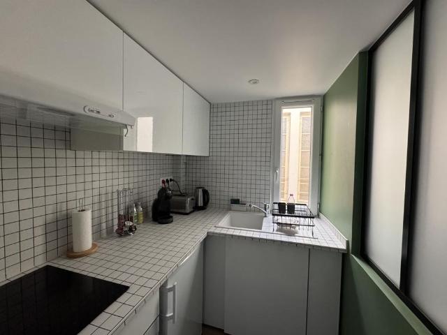 Location Appartement 1 pièce Meublé 30m² PARIS 8ème