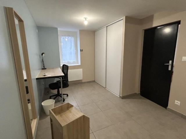 Location Appartement 1 pièce Meublé 31m² LE CREUSOT 71200