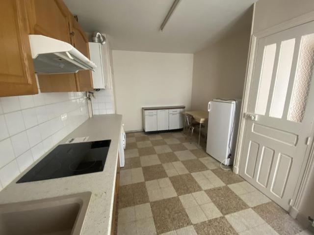 Location Appartement 1 pièce Meublé 34m² LE CREUSOT 71200