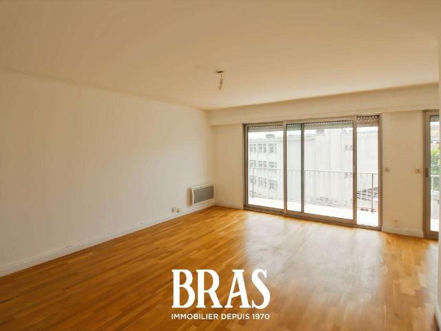 Location appartement 1 pièce Nantes Centre Ville 44