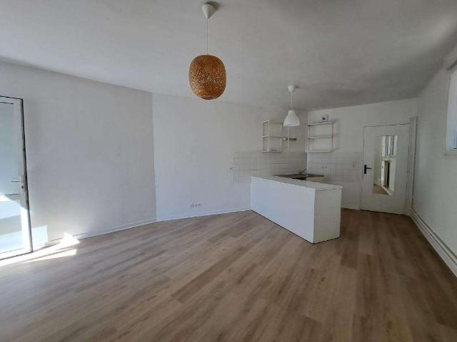 Location appartement 1 pièce Nantes Centre Ville 44