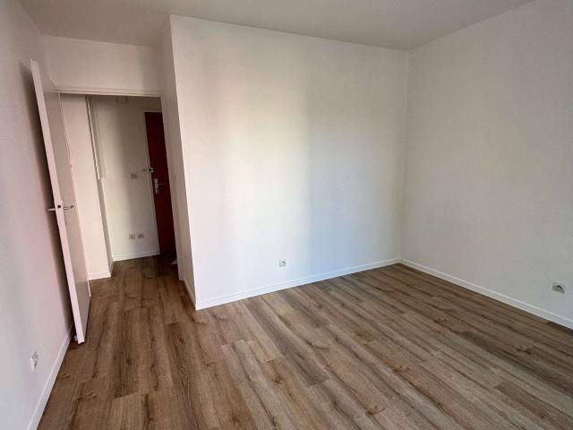 Location appartement 1 pièce Nantes Saint Clément Jardin des plantes 44