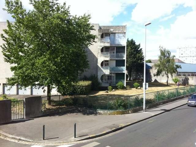 Location appartement 1 pièce Nantes Saint Clément Jardin des plantes 44