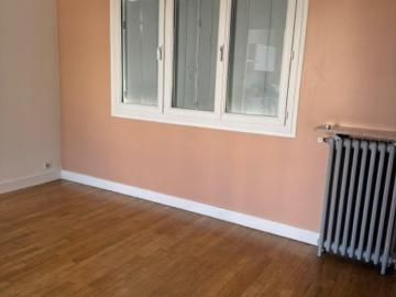 Location appartement 1 pièce à 92390 Villeneuve la Garenne  réf:P92390BRO32S0 54213. | AROBAZIMMO