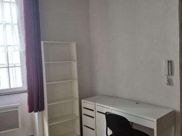 Location appartement 1 pièce Aix en Provence 13