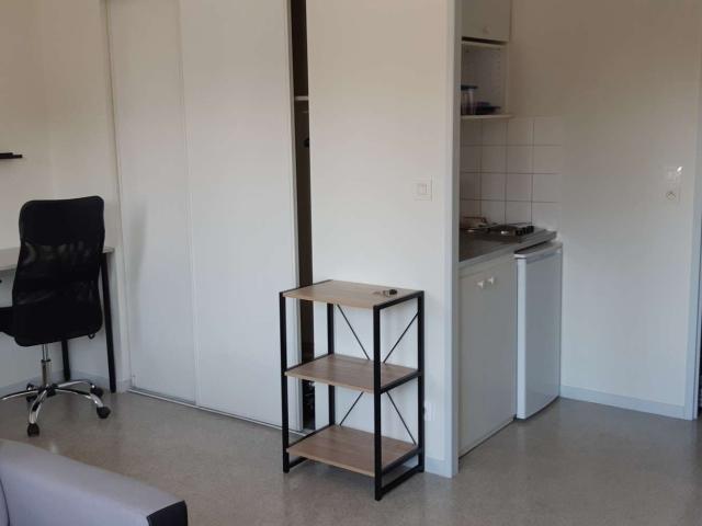 Location appartement 1 pièce Angers Saint Léonard Madeleine 49