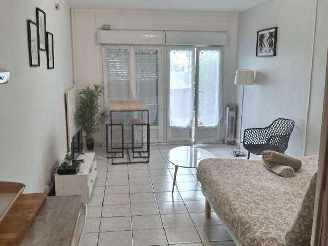 Location appartement 1 pièce Angers Saint Léonard Madeleine 49