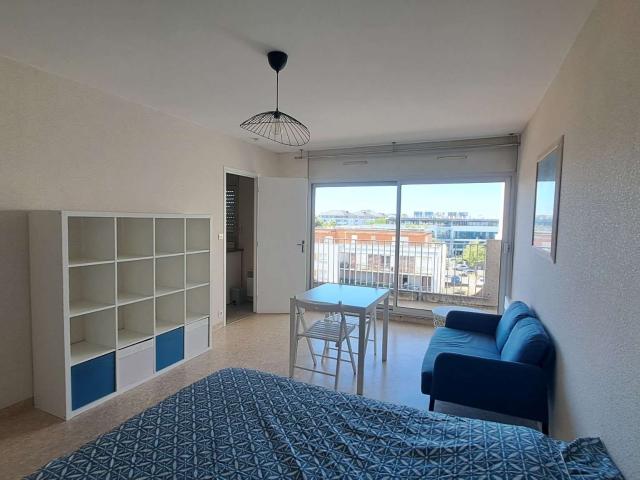 Location appartement 1 pièce Angers Saint Léonard Madeleine 49