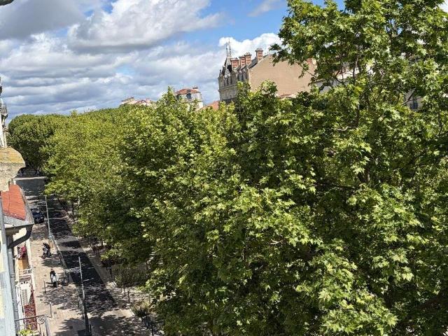 Location appartement 1 pièce Béziers 34