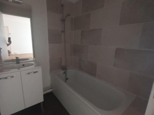 Location appartement 1 pièce BORDEAUX 30m² à 704.17€/mois CDC Habitat