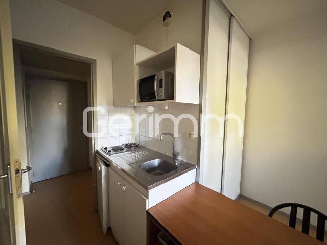 Location Appartement 1 pièce + cuisine 18,64 m²
