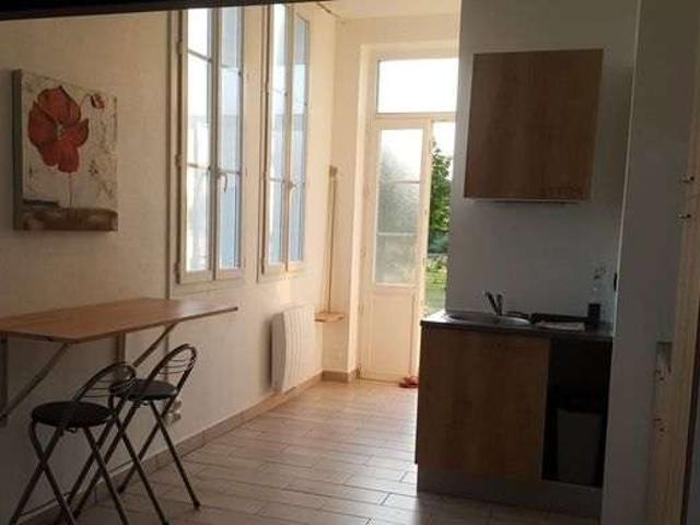 Location appartement 1 pièce Castres Gironde 33
