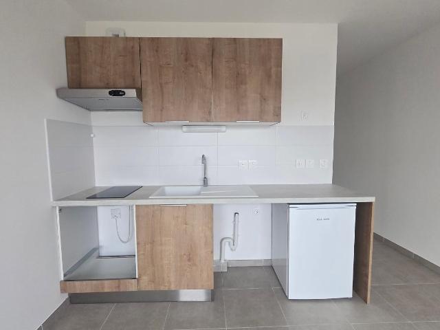 Location appartement 1 pièce DRAGUIGNAN 22m² à 440.55€/mois CDC Habitat