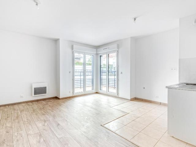 Location appartement 1 pièce L HAY LES ROSES 29m² à 696.67€/mois CDC Habitat