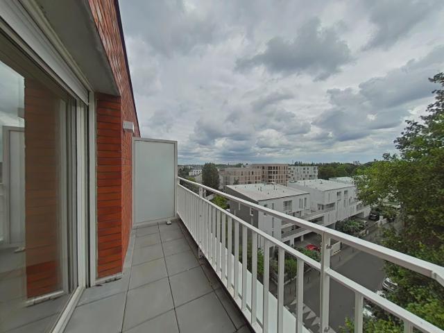 Location appartement 1 pièce LILLE 29m² à 577.45€/mois CDC Habitat