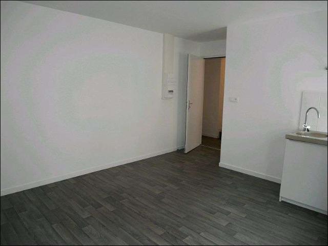 Location appartement 1 pièce Rennes Bourg L'evêque 35