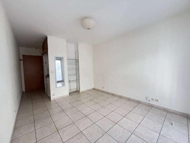 Location appartement 1 pièce Rennes Bourg L'evêque 35