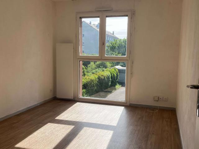 Location appartement 1 pièce Rennes Rue De Nantes 35