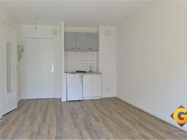 Location appartement 1 pièce Rennes Sainte Thérèse 35