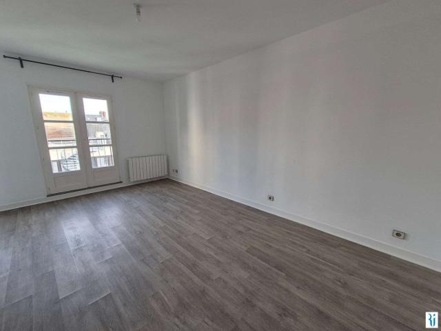 Location appartement 1 pièce Rouen Vieux Marché St Eloi 76