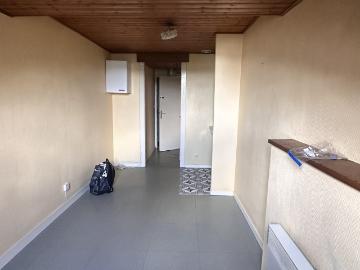 Location Appartement 1 pièce s 20 m² | 400 € Nantes Réf.LA4107 DOMINNO44