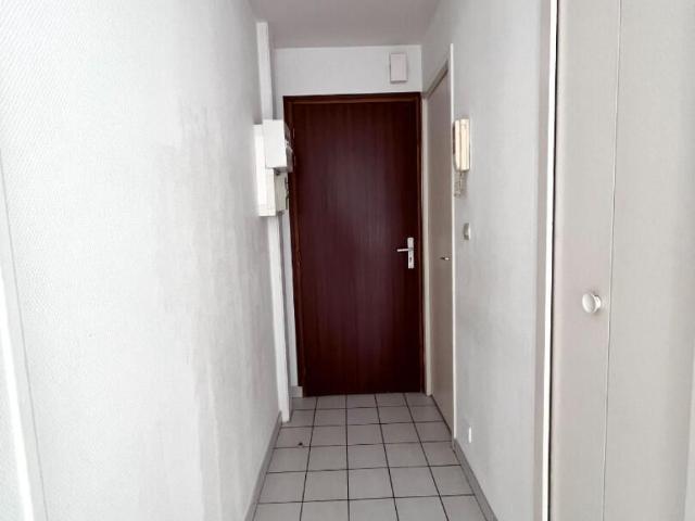 Location Appartement 1 pièce s de 16.51 m2