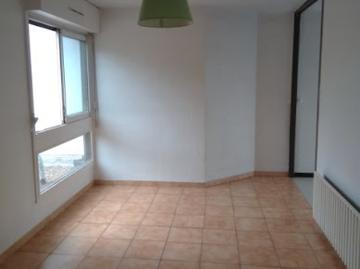 Location Appartement 1 pièce 0 m2 Talence