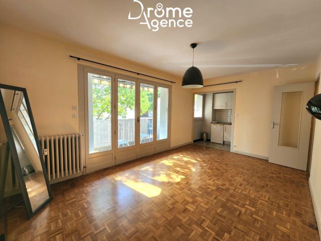 Location appartement 1 pièce Valence 26000 867672