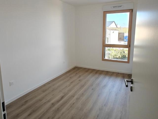 Location appartement 1 pièce VILLENEUVE LA GARENNE 29m² à 846.91€/mois CDC Habitat