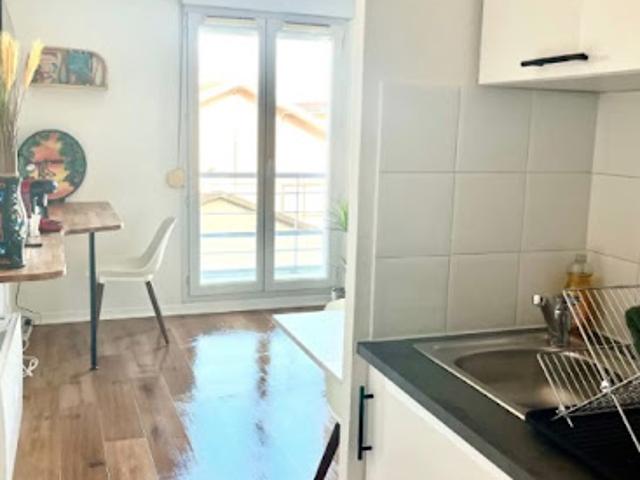 Location Appartement 1 pièce 0 m2 Talence