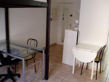 Location Appartement 1 pièce 0 m2 Talence