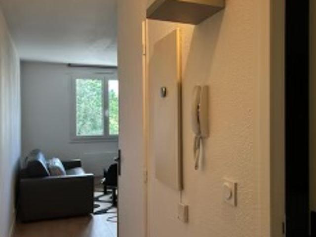 Location Appartement 1 pièce 0 m2 Talence