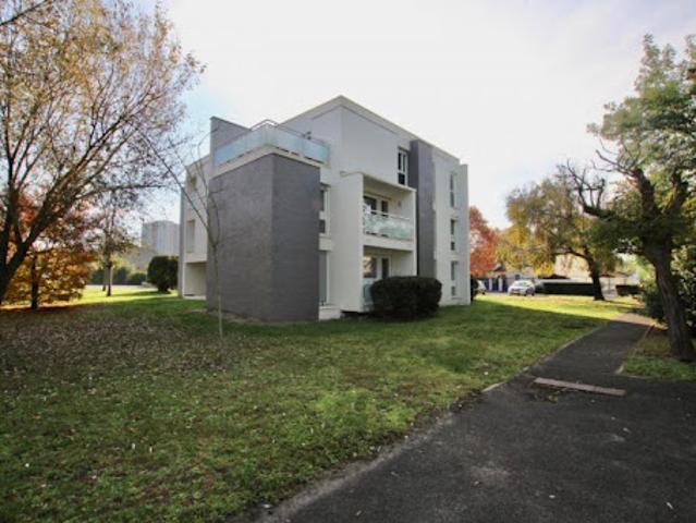 Location Appartement 1 pièce 0 m2 Talence